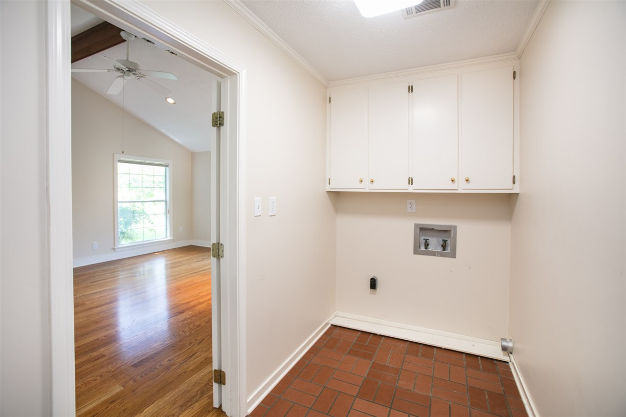 1039 Briarfield Road Jackson, MS 39211 - Photo 7 of 37 Photo 7