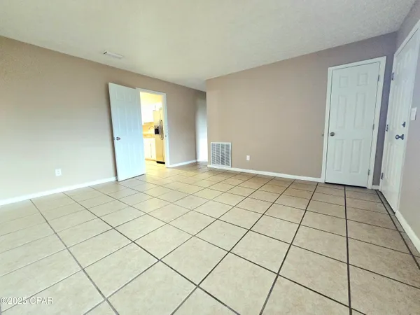 $2,100 | 5224 Park Street, Panama City, FL 32404