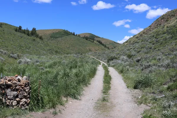 $2,500,000 | Tbd South Bull Canyon Road, Rockland, ID 83271