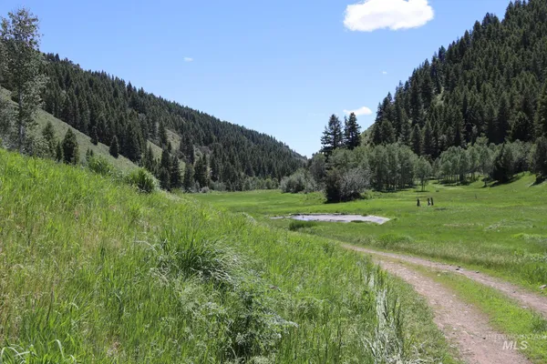 $2,500,000 | Tbd South Bull Canyon Road, Rockland, ID 83271