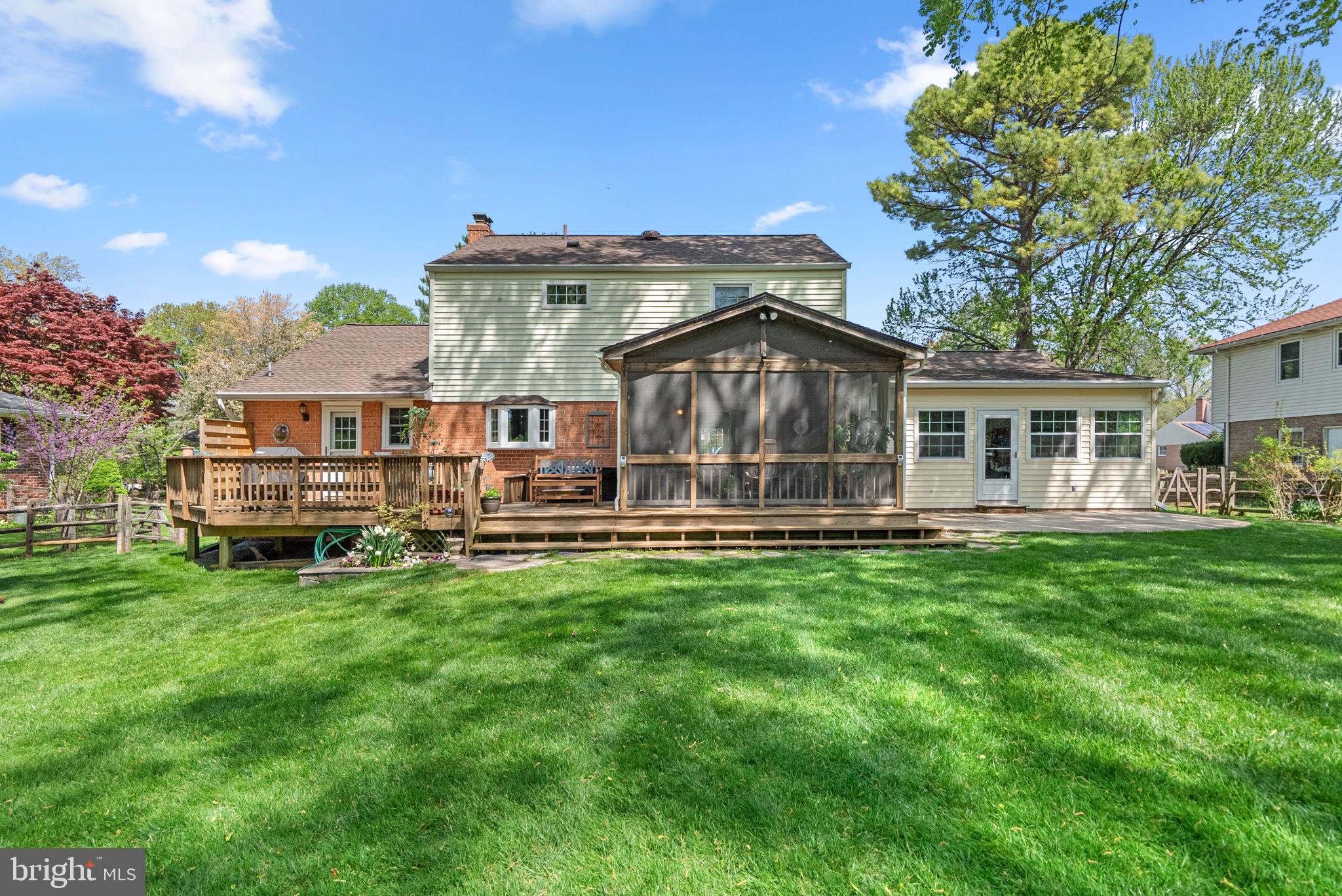 4120 Sir Walter Road Olney, MD 20832 - Photo 8 of 17 Back of Home