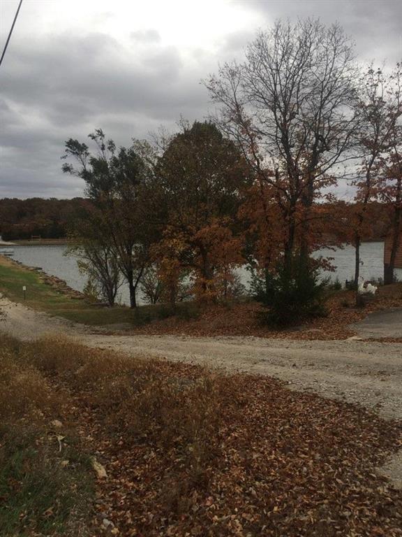 22 Granada Road Kansas City, MO 64138 - Photo 4 of 9