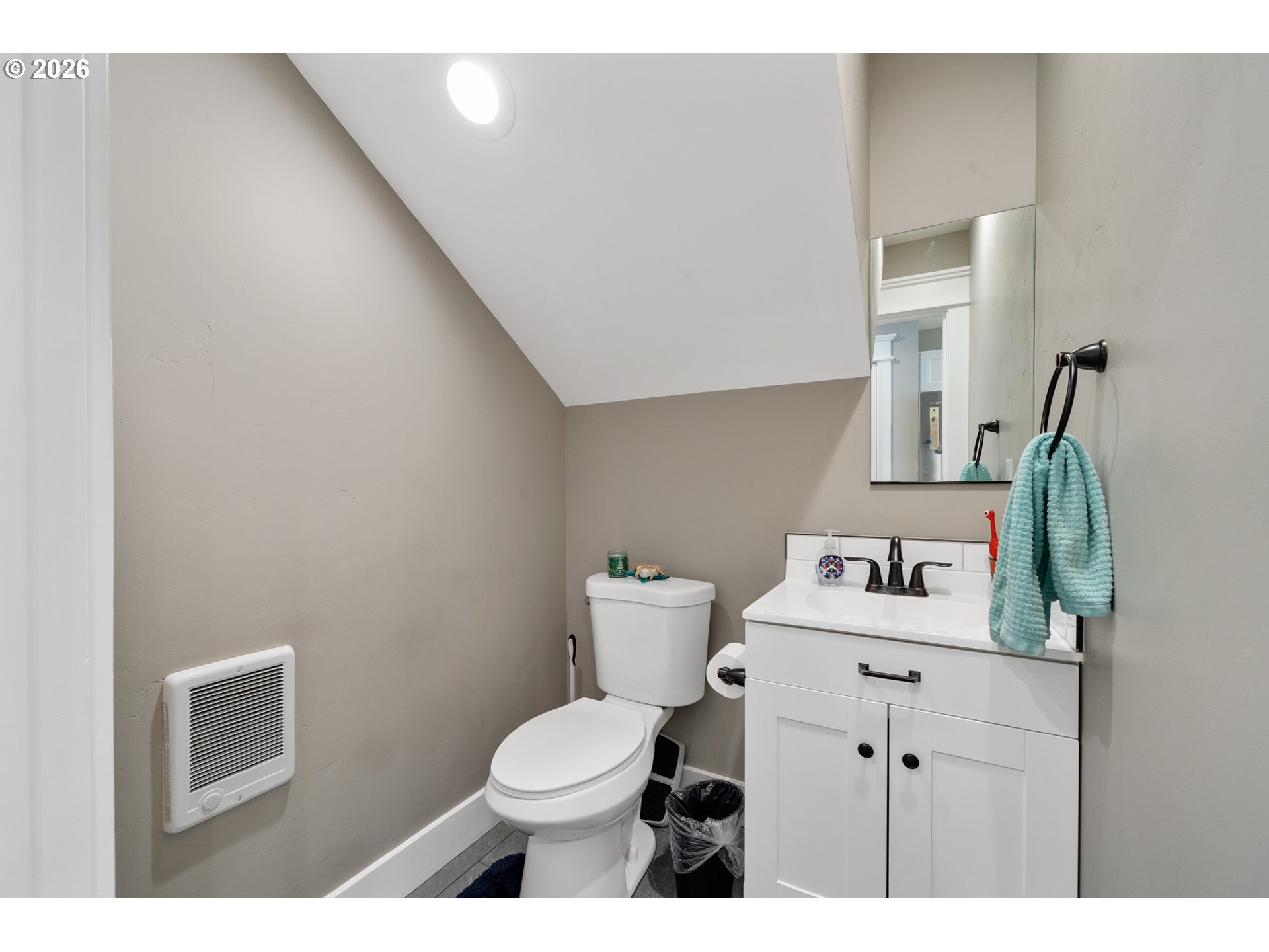 4004 12th Street Tillamook, OR 97141 - Photo 13 of 19
