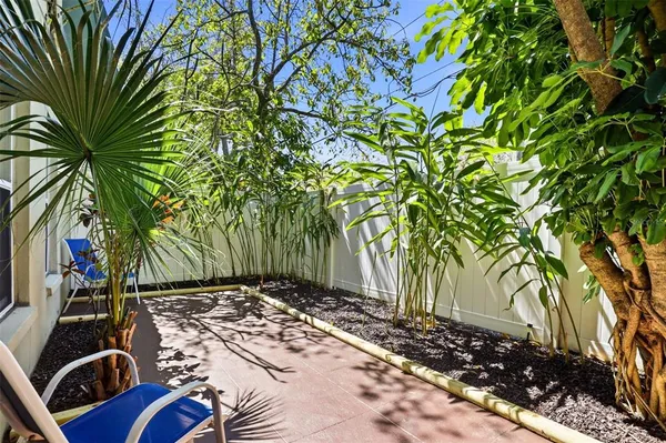 $2,100 | 1799 North Highland Avenue, Unit 5, Clearwater, FL 33755