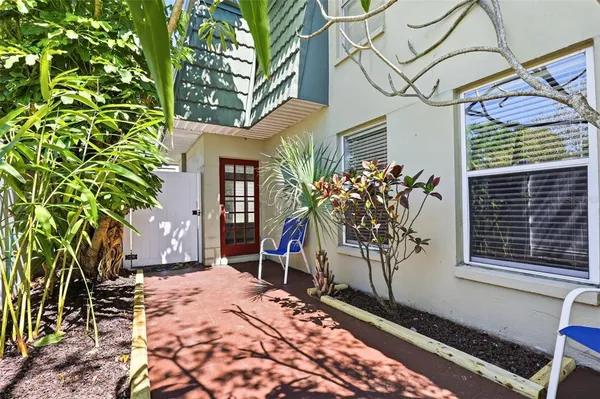 $2,100 | 1799 North Highland Avenue, Unit 5, Clearwater, FL 33755