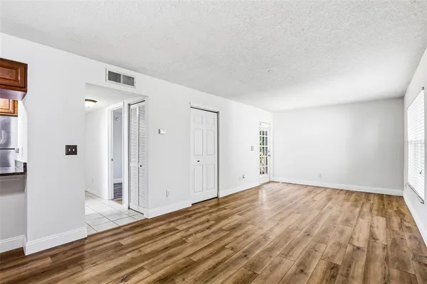 $2,100 | 1799 North Highland Avenue, Unit 5, Clearwater, FL 33755