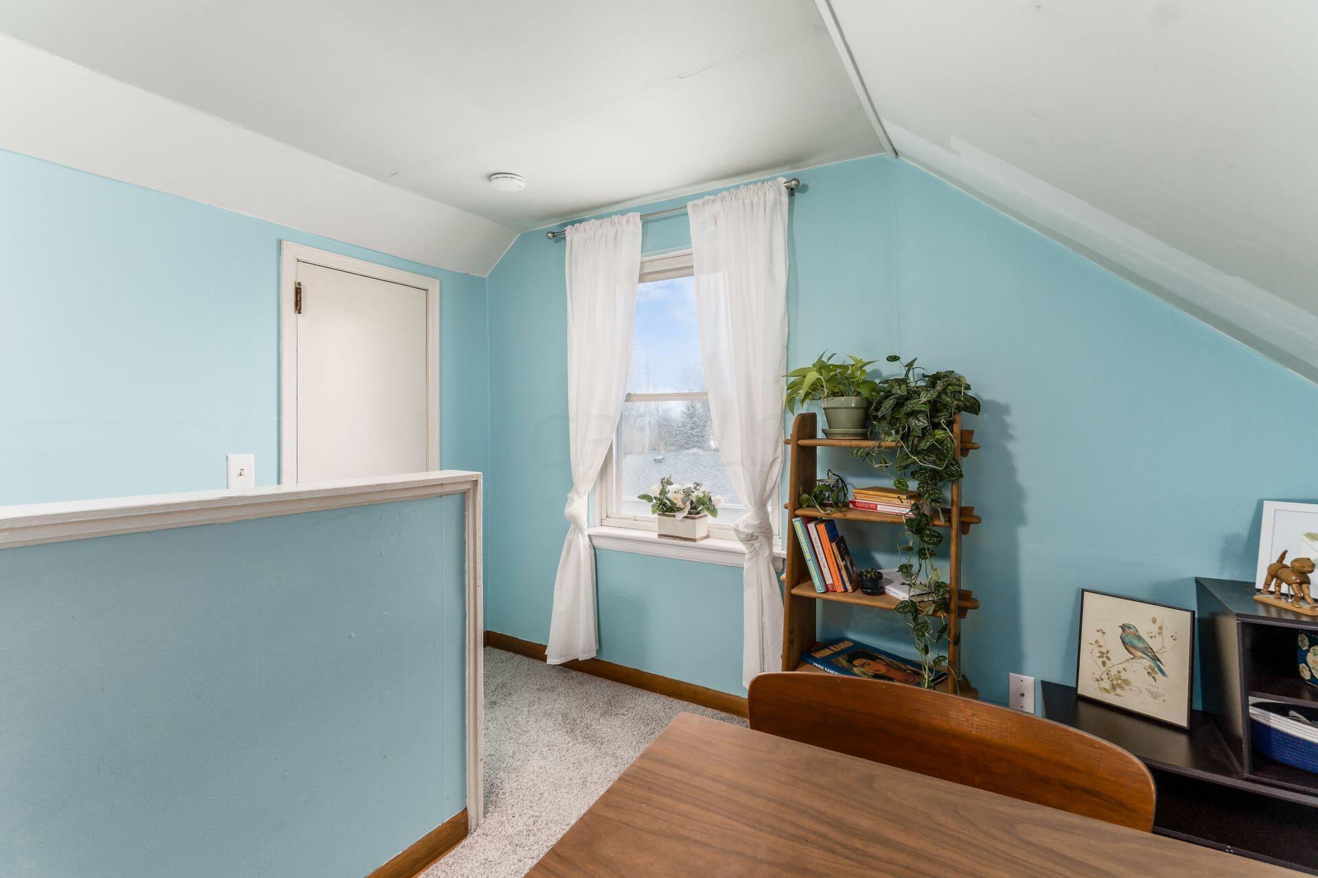 3114 Karl Road Columbus, OH 43224 - Photo 33 of 50 Upper Level