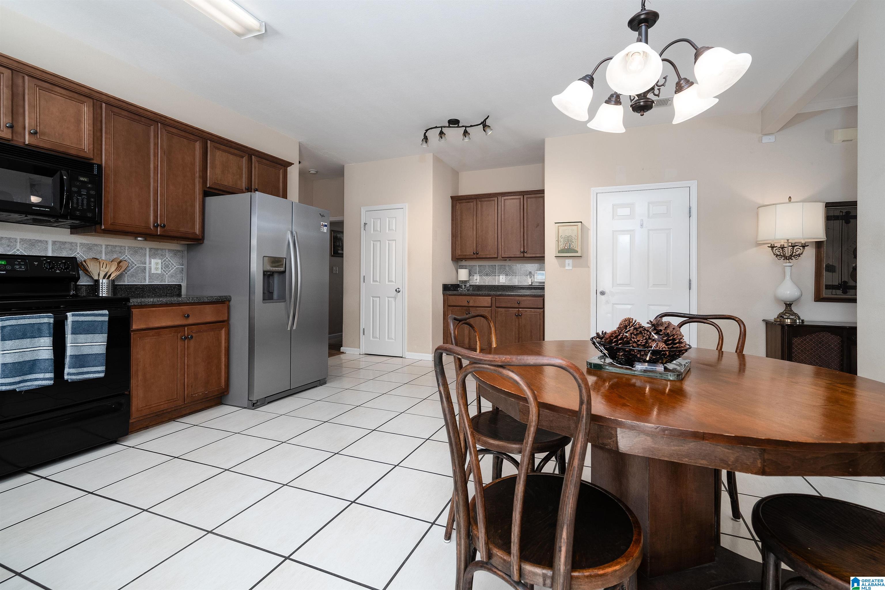 272 Nottingham Drive Calera, AL 35040 - Photo 9 of 26