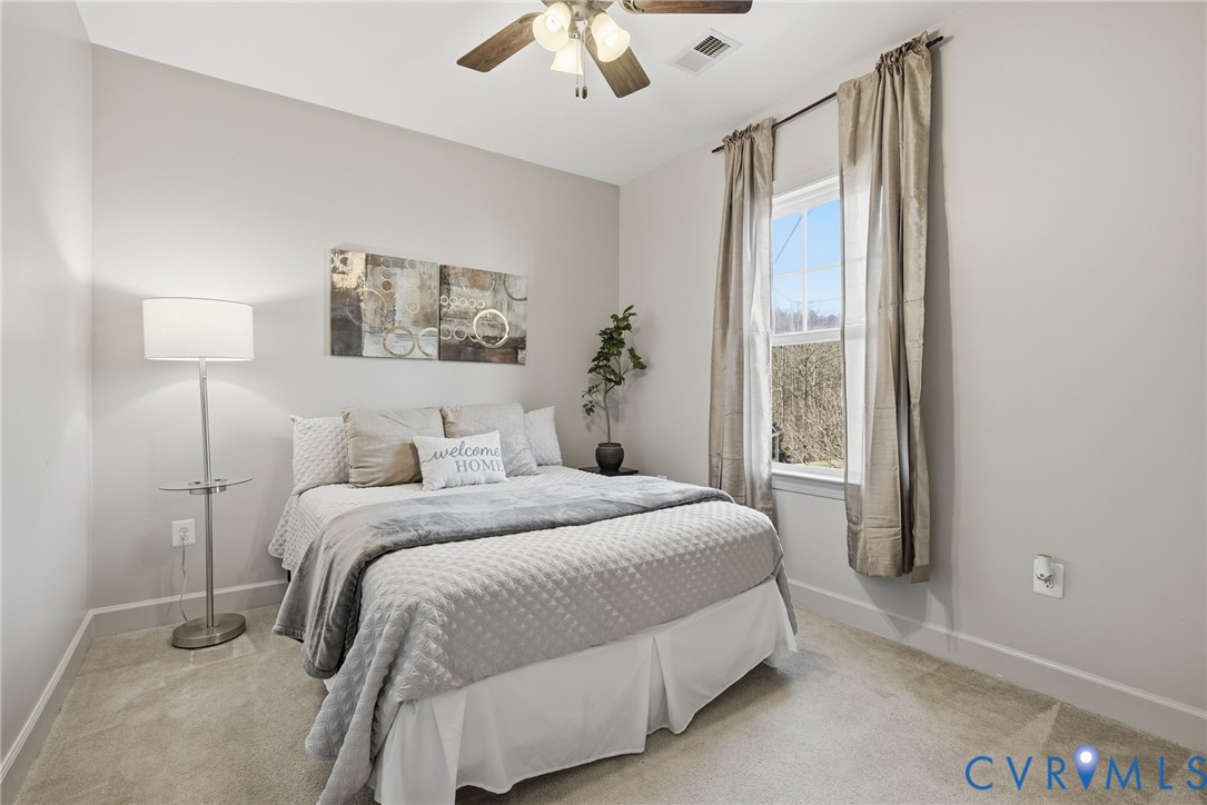 10887 Monocacy Way Manassas, VA 20112 - Photo 31 of 48 2nd Level - Bedroom #3 with light colored carpet,