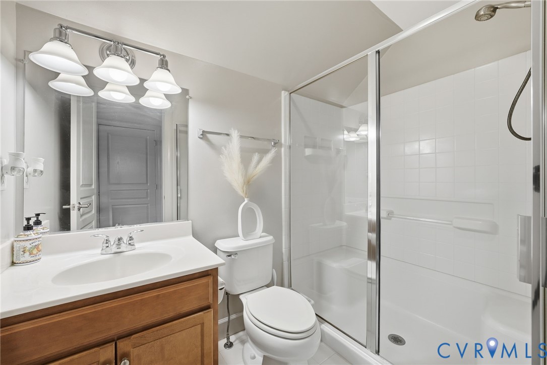 10887 Monocacy Way Manassas, VA 20112 - Photo 36 of 48 3rd Level - Bathroom featuring a shower stall and