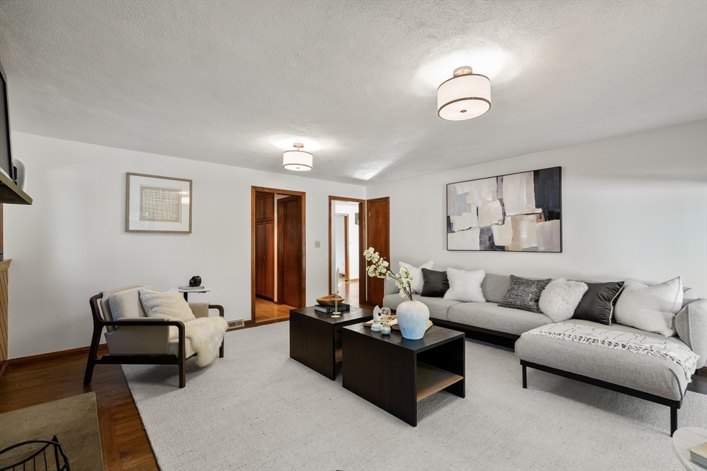 22 Elm Street Canton, MA 02021 - Photo 11 of 36