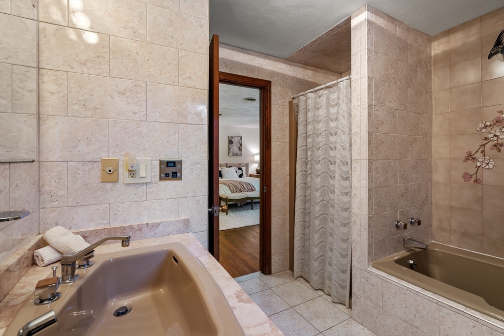 22 Elm Street Canton, MA 02021 - Photo 21 of 36