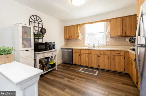 $385,000 | 579 Wartman Street, Philadelphia, PA 19128