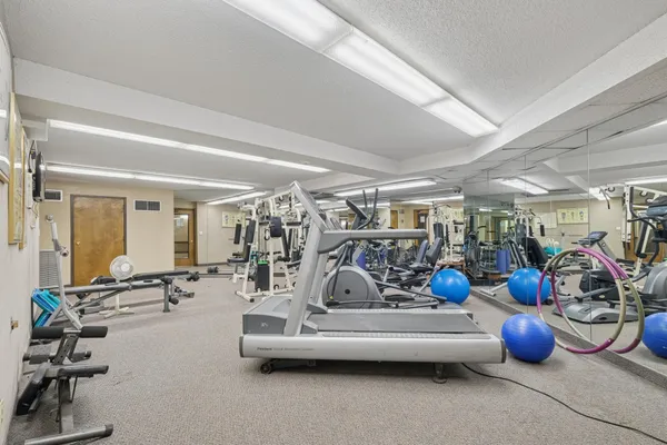 $170,000 | 6730 Vernon Avenue South, Unit 201, Edina, MN 55436