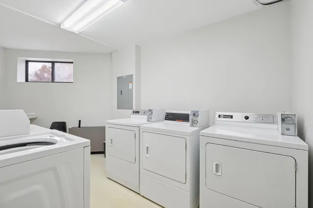 $175,000 | 6730 Vernon Avenue South, Unit 201, Edina, MN 55436