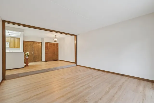 $175,000 | 6730 Vernon Avenue South, Unit 201, Edina, MN 55436