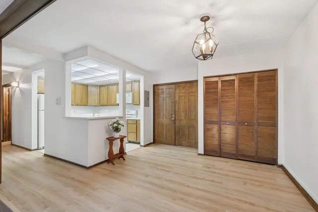 $175,000 | 6730 Vernon Avenue South, Unit 201, Edina, MN 55436