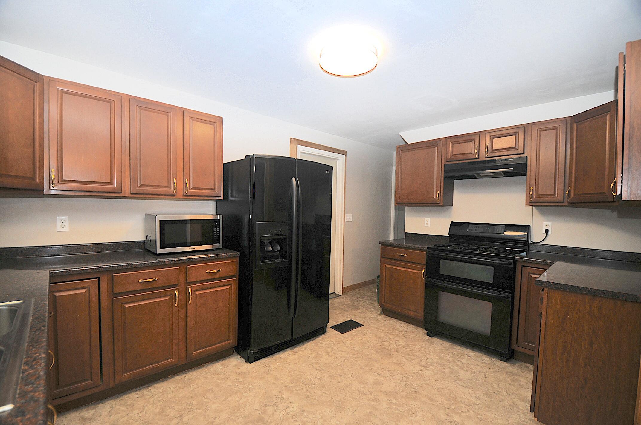 34 Jessie Street Bangor, ME 04401 - Photo 14 of 48 Kitchen 1