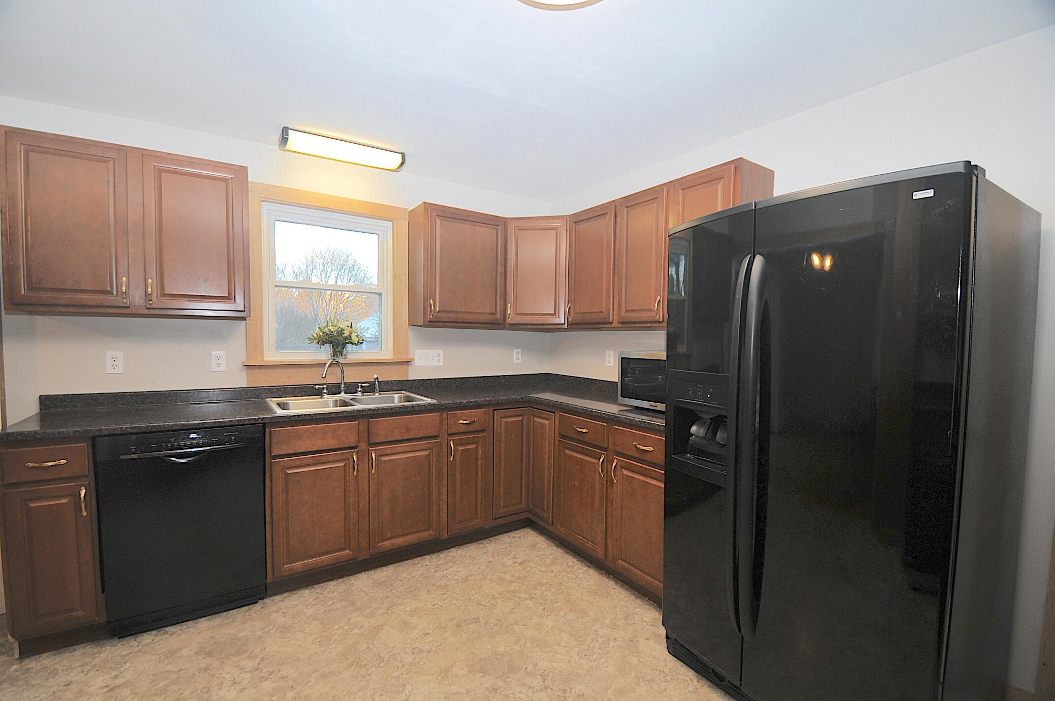34 Jessie Street Bangor, ME 04401 - Photo 15 of 48 Kitchen 2