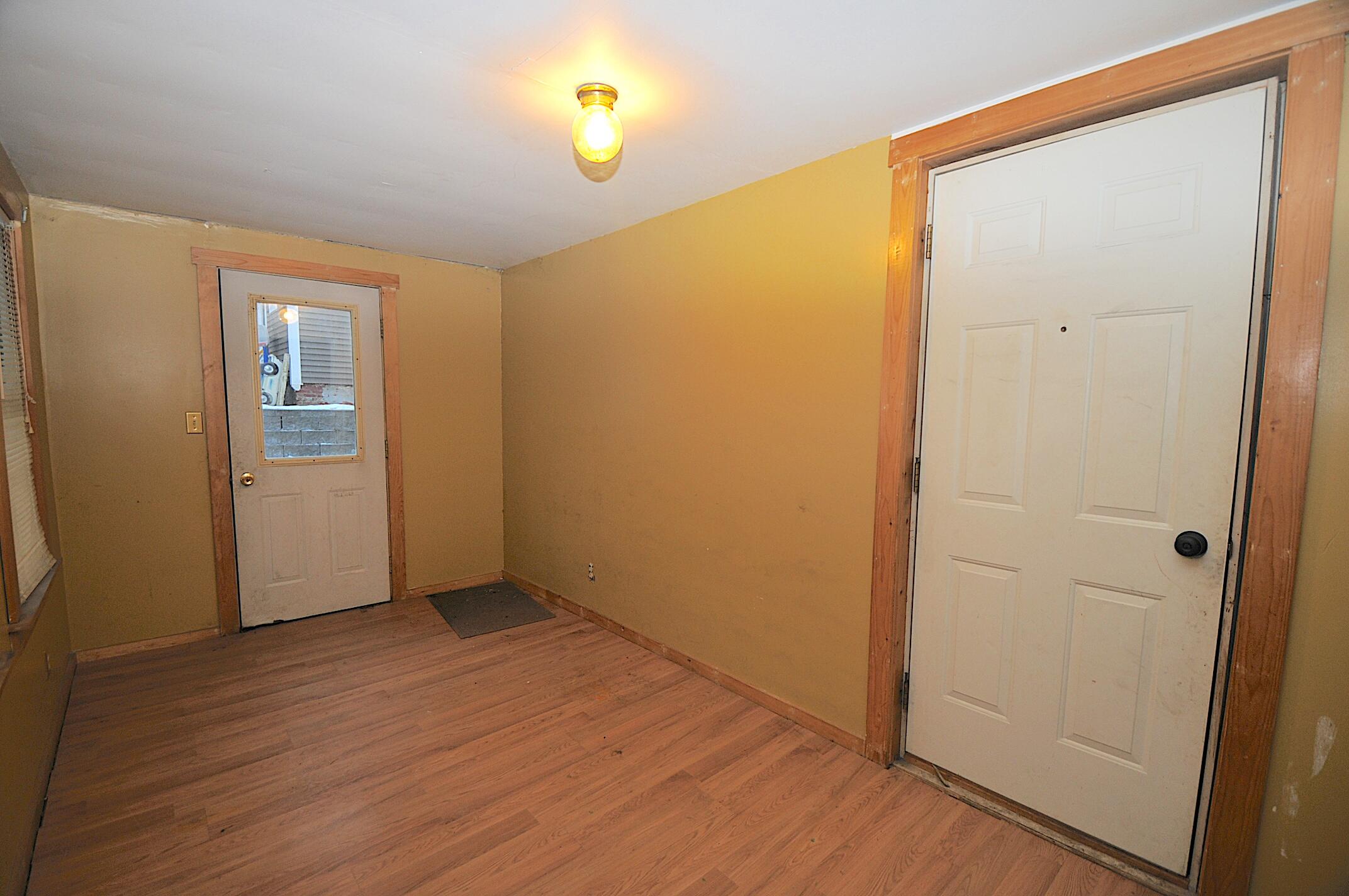 34 Jessie Street Bangor, ME 04401 - Photo 19 of 48 Bedroom 2