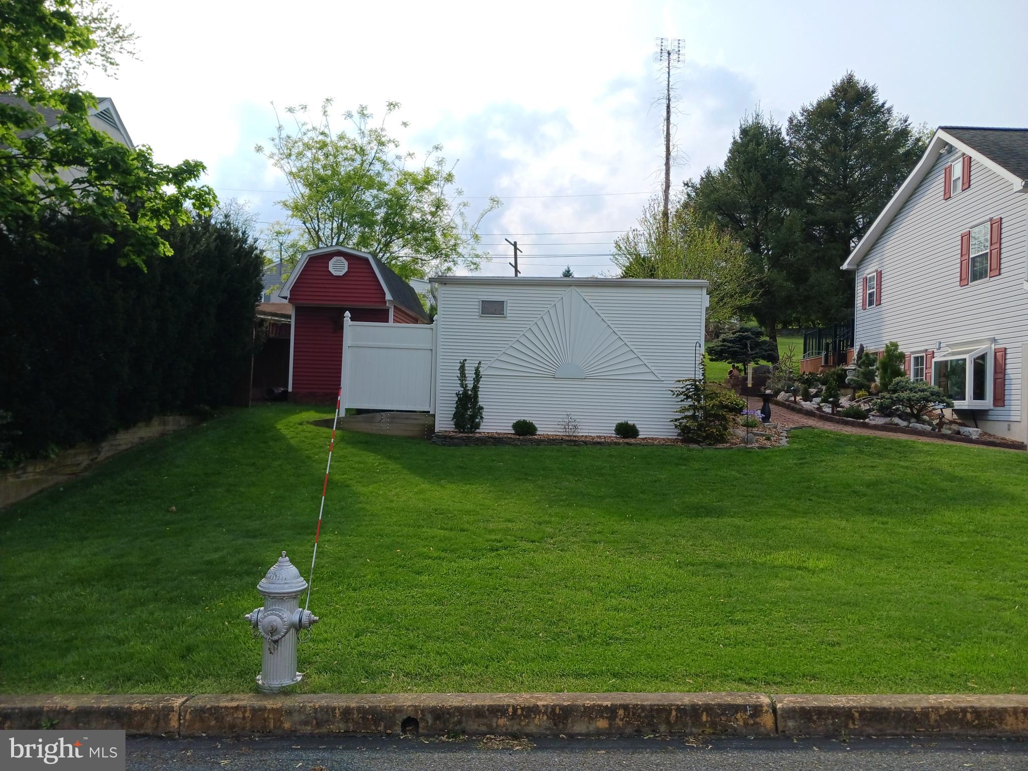628 Pershing Boulevard Reading, PA 19607 - Photo 3 of 34 Gallery Image 3
