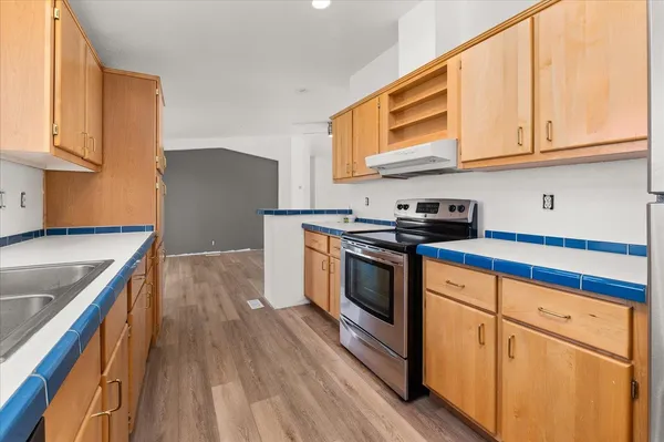 $224,900 | 255 Southeast Railroad Street, Creston, WA 99117