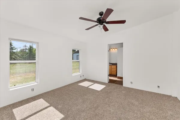 $224,900 | 255 Southeast Railroad Street, Creston, WA 99117