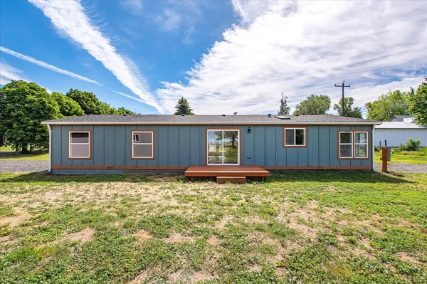 $224,900 | 255 Southeast Railroad Street, Creston, WA 99117