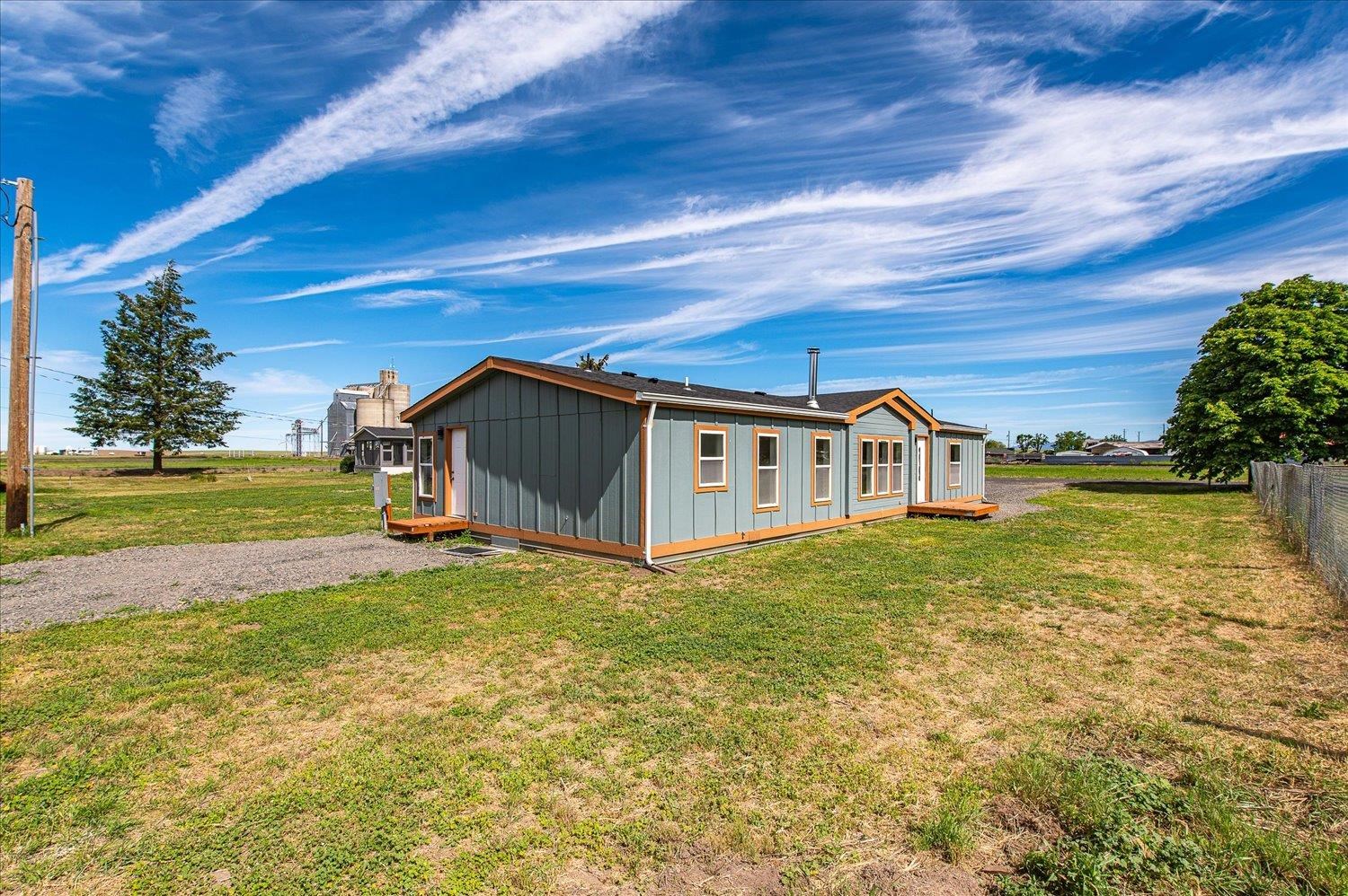 255 Southeast Railroad Street Creston, WA 99117 - Photo 28 of 48