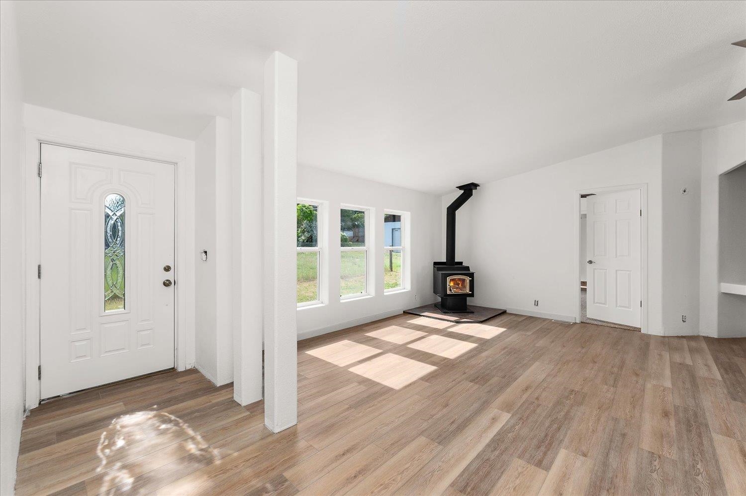 255 Southeast Railroad Street Creston, WA 99117 - Photo 4 of 48