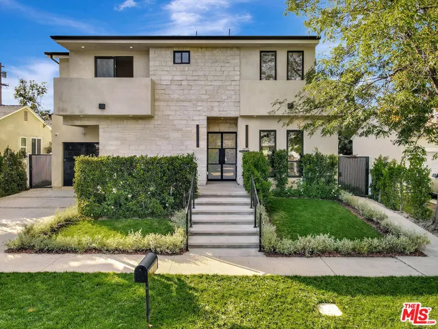 $2,199,000 | 5935 Yarmouth Avenue, Encino, CA 91316