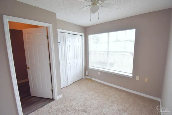$1,295 | 309 Loveland Circle, Pensacola, FL 32526
