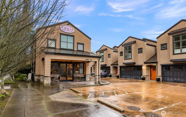 $1,100,000 | 1095 Essex Street, Unit A1&2, Camano Island, WA 98282