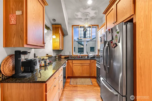 $1,100,000 | 1095 Essex Street, Unit A1&2, Camano Island, WA 98282