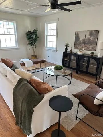 $350,000 | 49 Fernridge Ave Valley Park, Valley Park, MO 63088