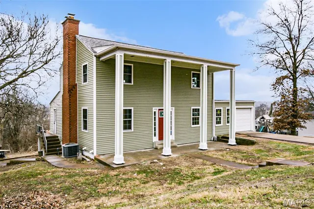 $350,000 | 49 Fernridge Ave Valley Park, Valley Park, MO 63088