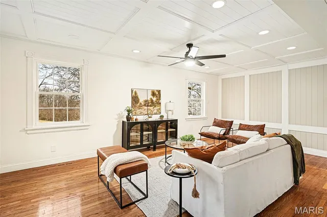 $350,000 | 49 Fernridge Ave Valley Park, Valley Park, MO 63088