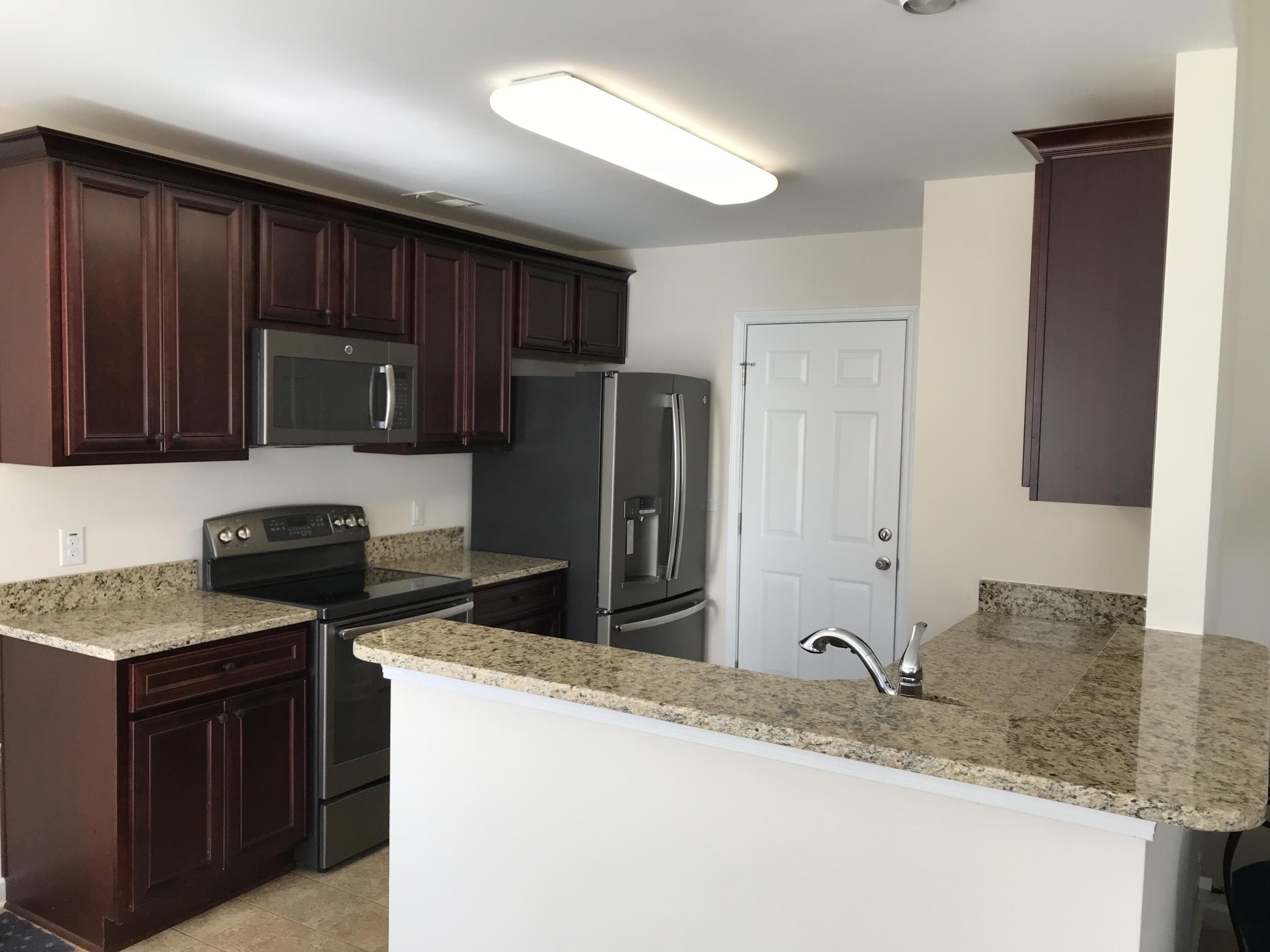 7769 Discovery Road North Charleston, SC 29420 - Photo 12 of 24 UPGRADED GRANITE COUNTERTOP & APPLIANCE