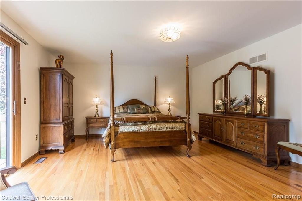 19 Sugar Pine Road Rochester Hills, MI 48309 - Photo 20 of 35