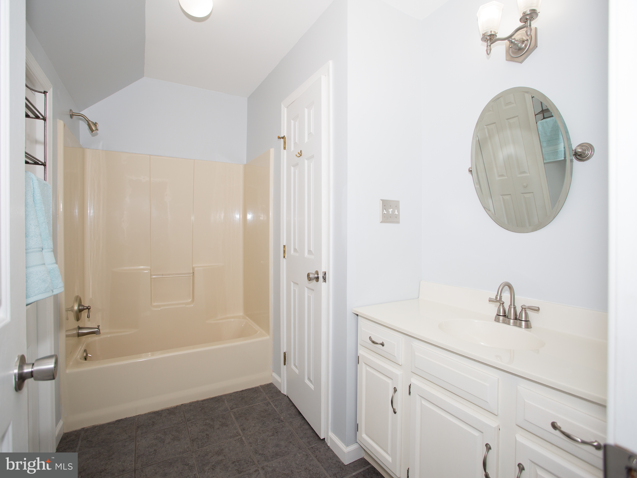 6218 Telegraph Road Elkton, MD 21921 - Photo 31 of 36 Hall bath