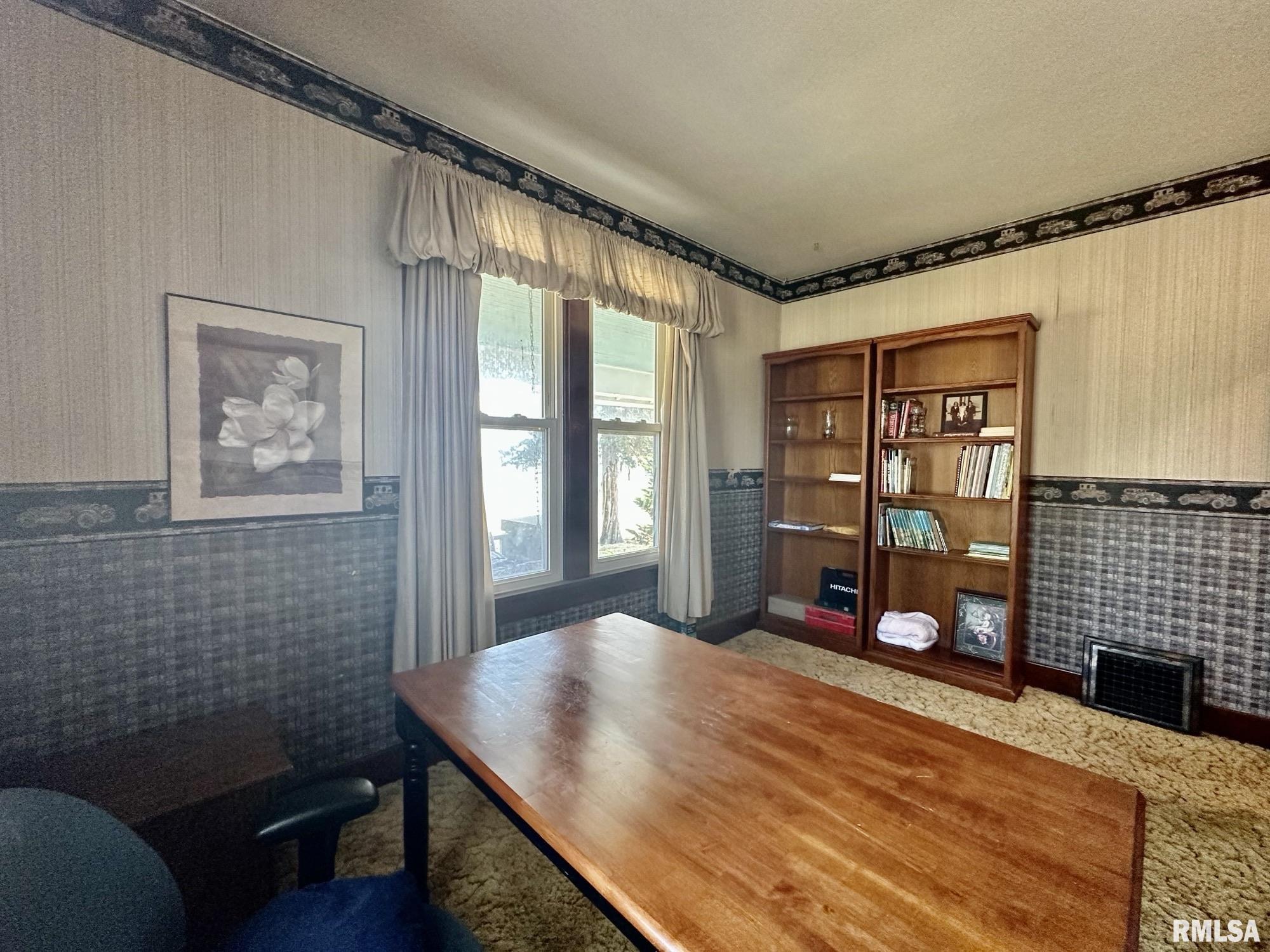 201 East Alder Road Canton, IL 61520 - Photo 22 of 75
