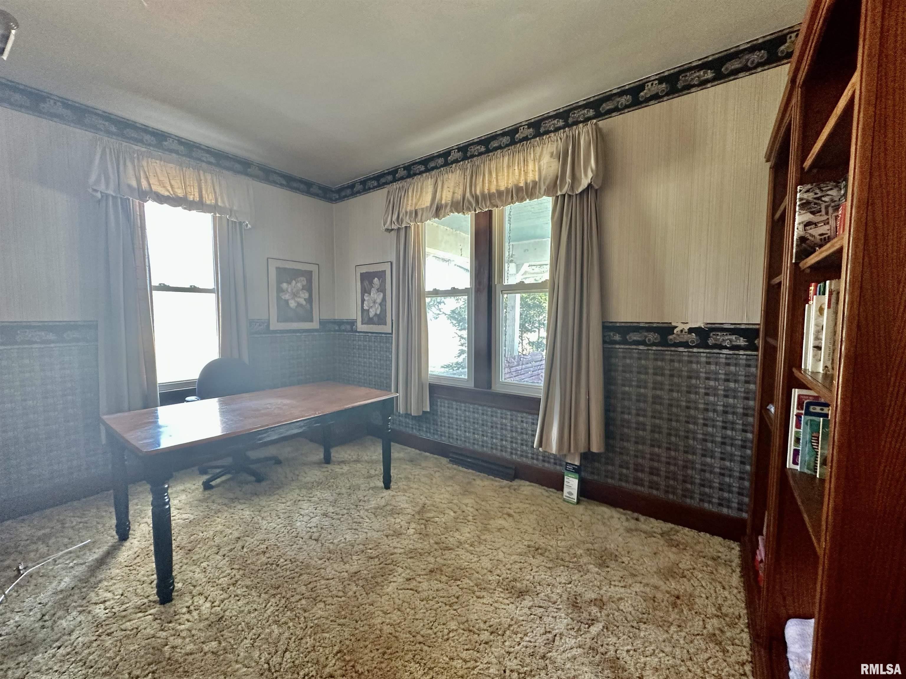 201 East Alder Road Canton, IL 61520 - Photo 24 of 75