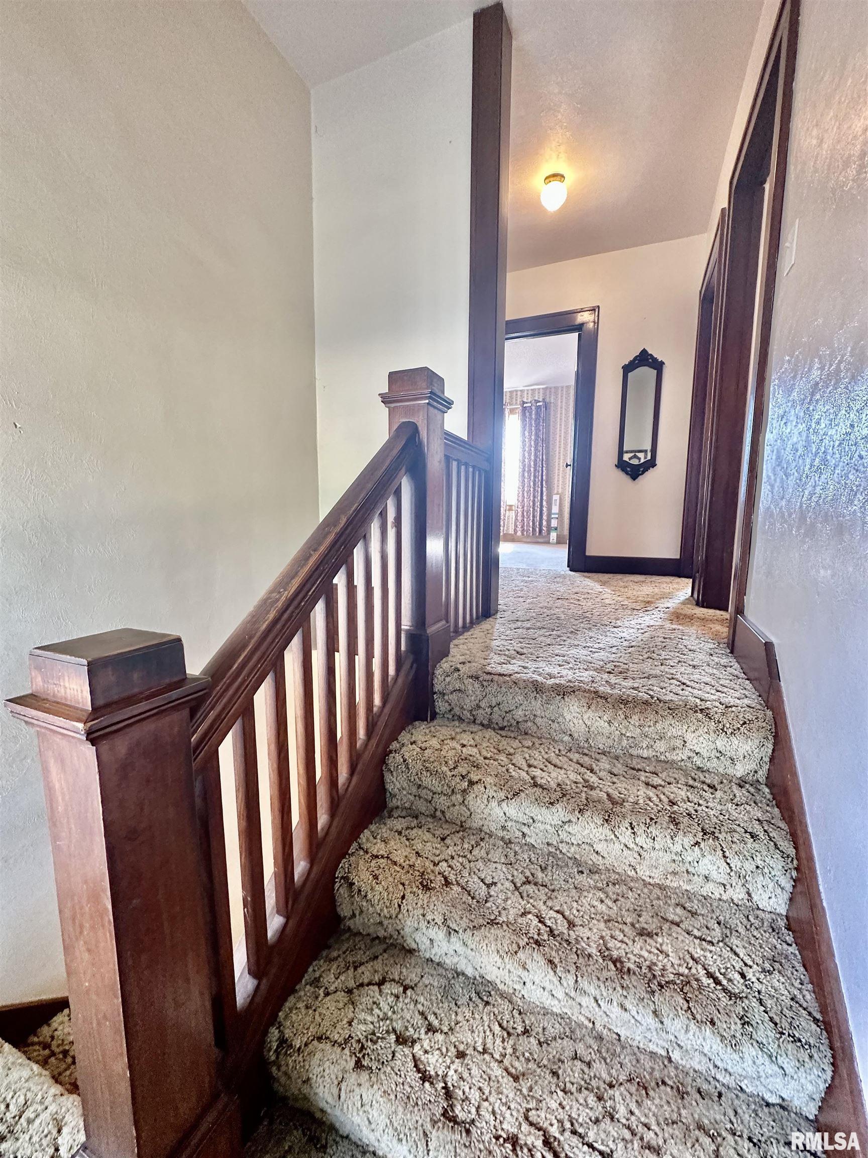 201 East Alder Road Canton, IL 61520 - Photo 28 of 75