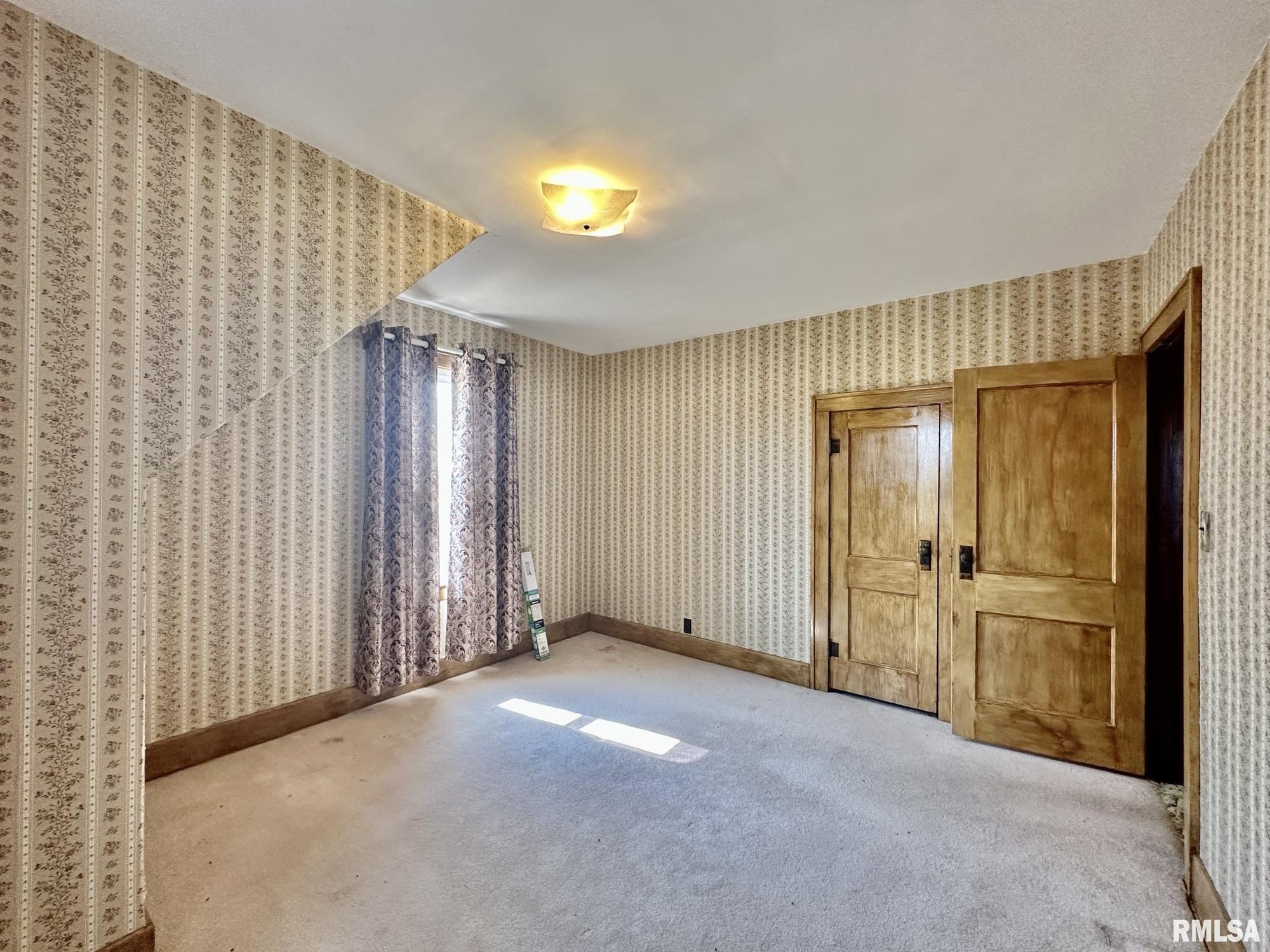 201 East Alder Road Canton, IL 61520 - Photo 35 of 75