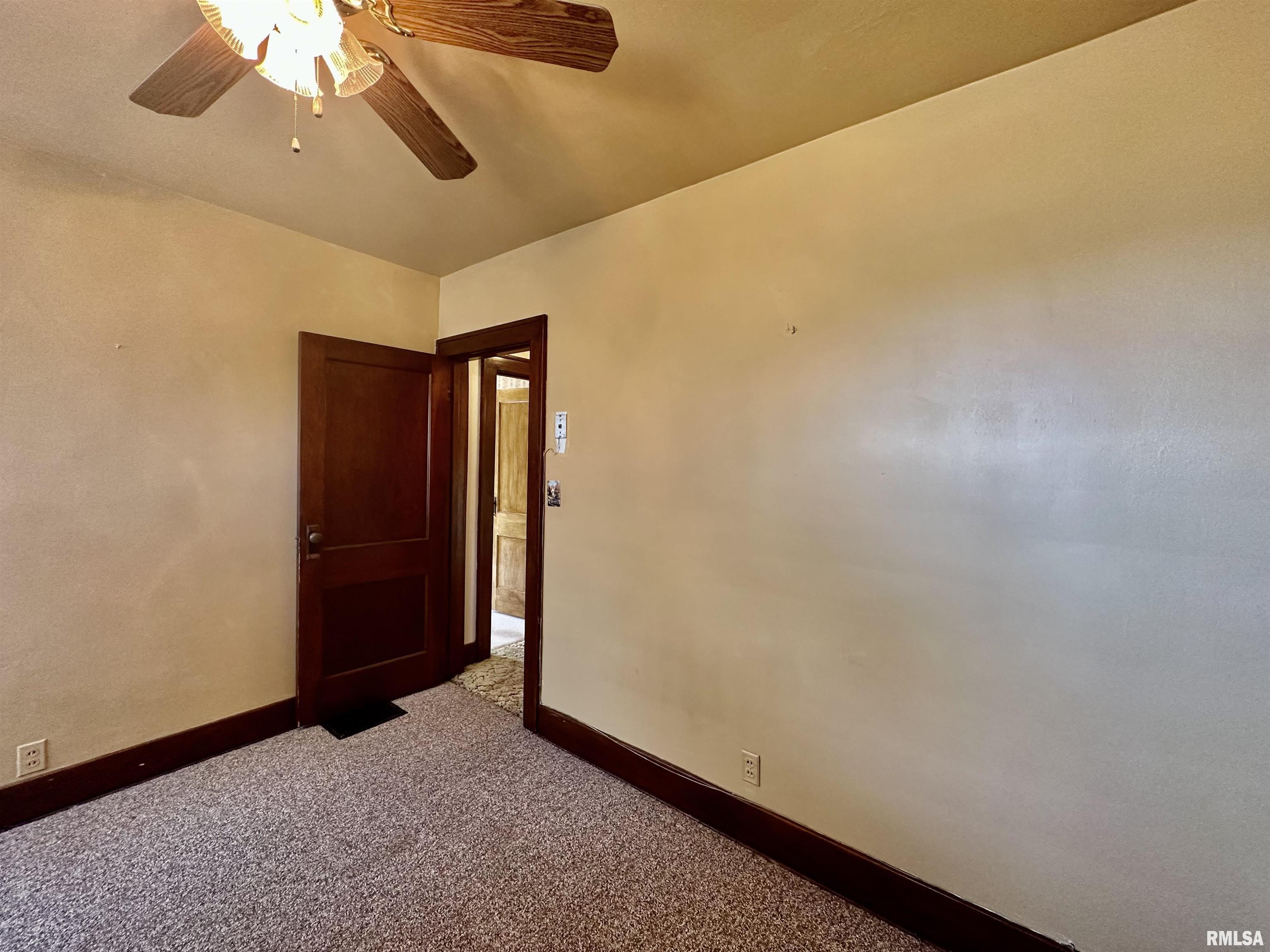 201 East Alder Road Canton, IL 61520 - Photo 44 of 75