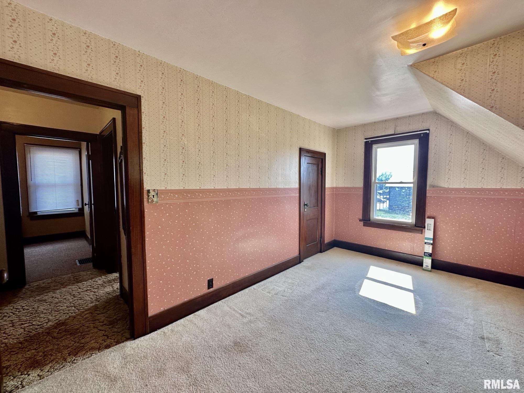 201 East Alder Road Canton, IL 61520 - Photo 49 of 75