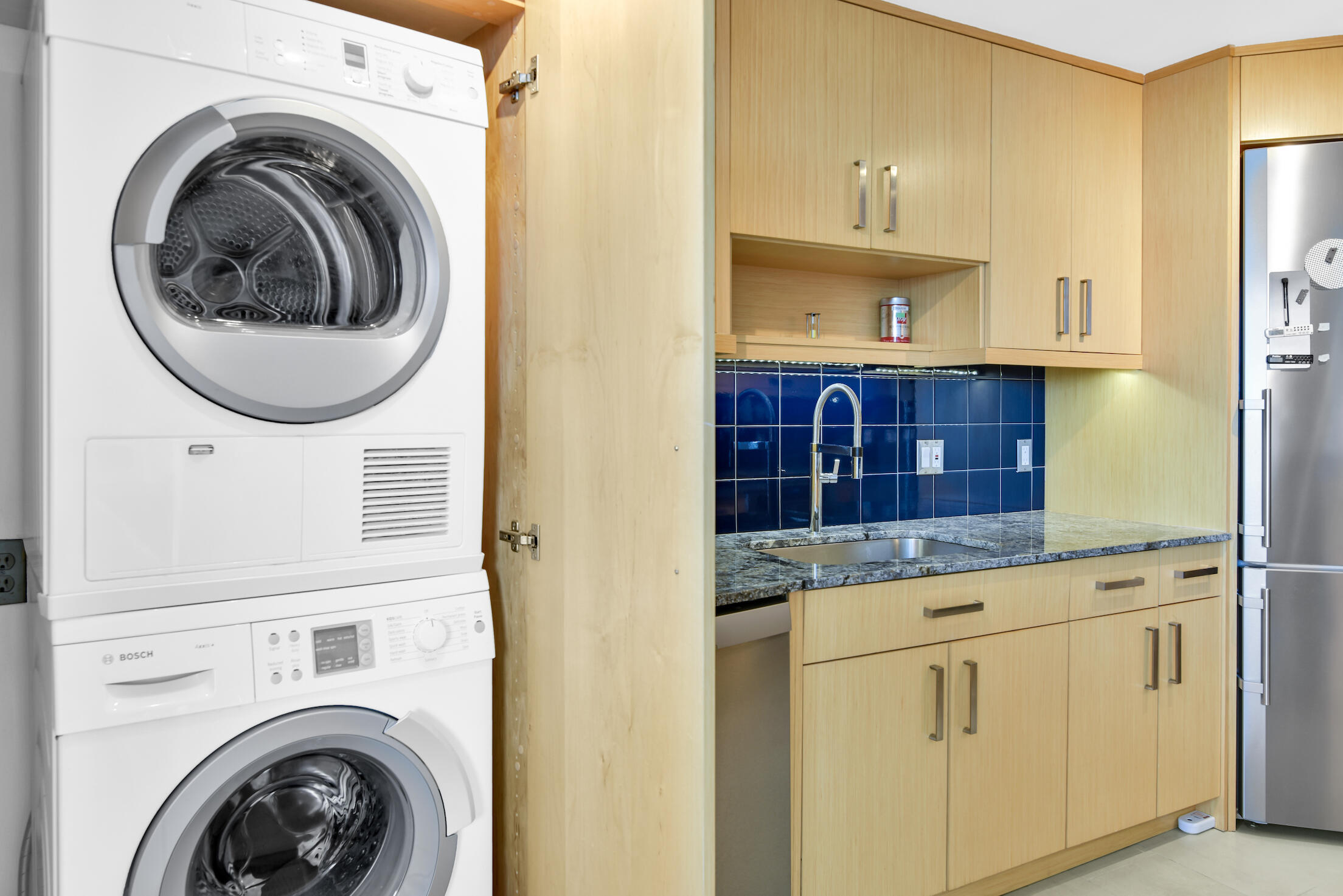550 South Ocean Boulevard, Unit 509 Boca Raton, FL 33432 - Photo 16 of 29 Washer and Dryer