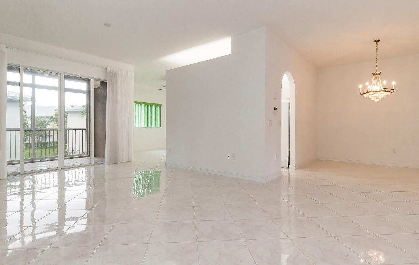7946 Exeter Circle East, Unit 202 Tamarac, FL 33321 - Photo 4 of 27 exeter dr