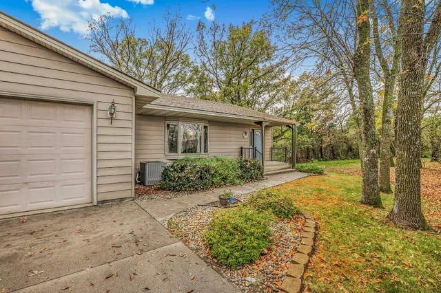 $520,000 | 22225 Big Lake Court, Richmond, MN 56368