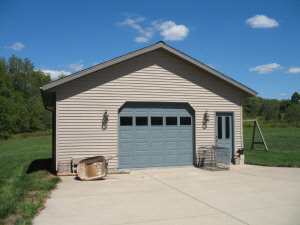 303 Leatherwood Road Bedford, IN 47421 - Photo 4 of 36 Gallery Image 4